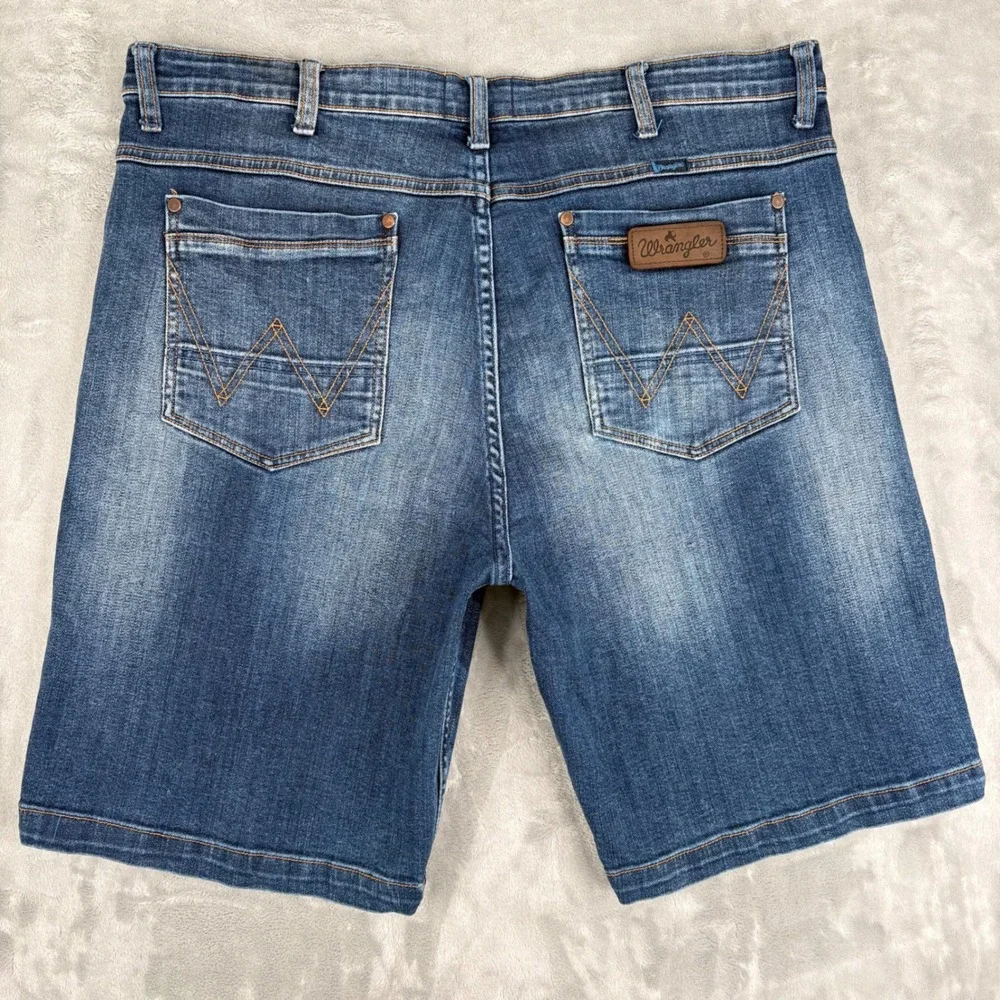 Wrangler‎ Denim Shorts Mens 40 (Fits 39x10) Blue Madden Rugged Western Cowboy